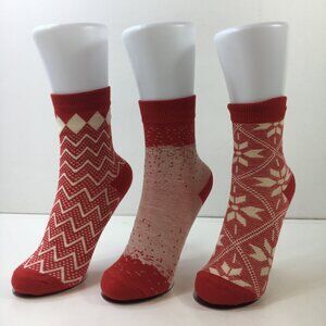 Womens Crew Socks 3-Pack Ribbed Cuffs Snowflakes Chevron Ombre Red Cream